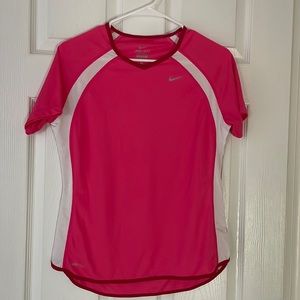 Nike fri-fit short sleeve pink shirt size M